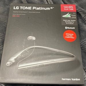 New LGTone Platinum retractable earbuds (last one left hurry before it's gone)